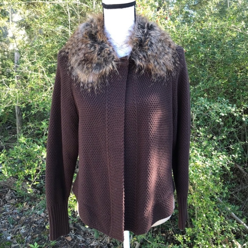 Peter Nygard Brown Cardigan with Faux Fur Collar Size S